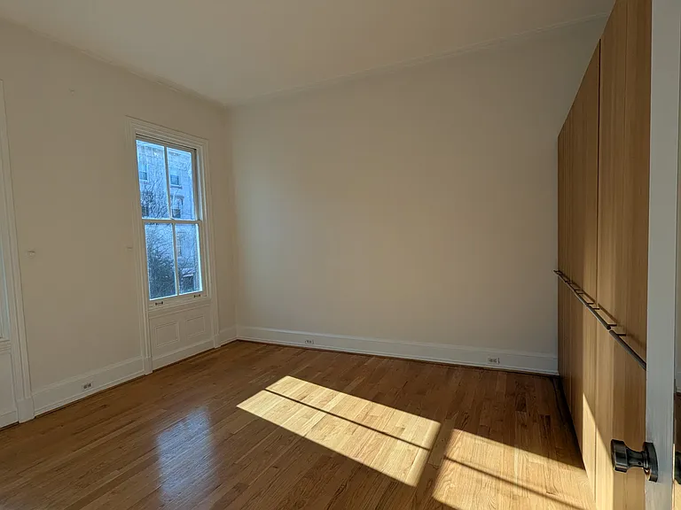 1503 Green St #4 — Photo 9