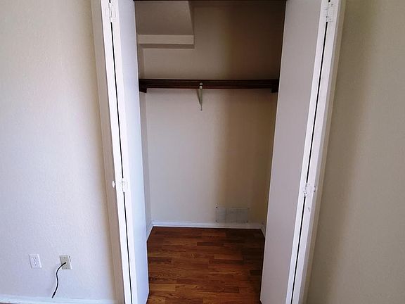 5th image of 2311 Flintstone Cir