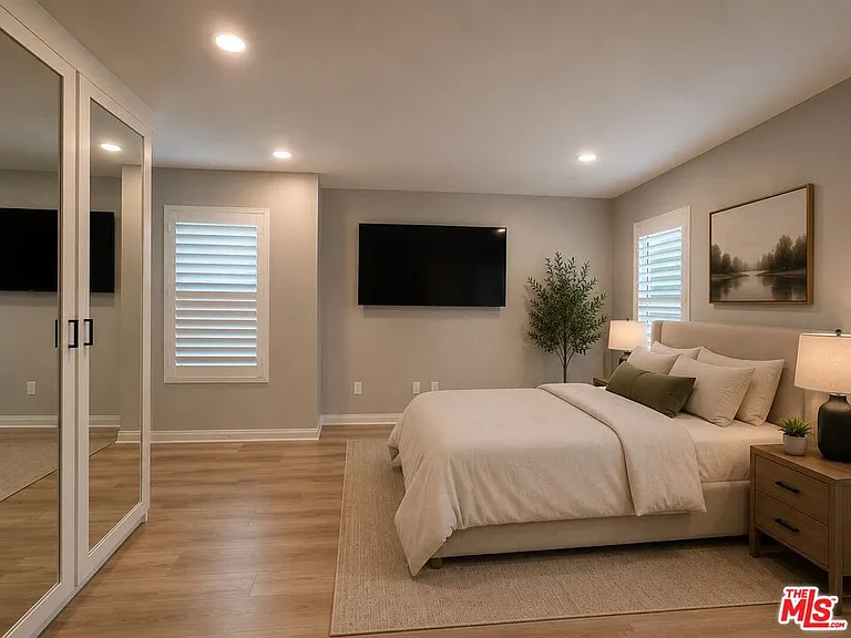 756 Daniel Freeman Cir — Photo 9