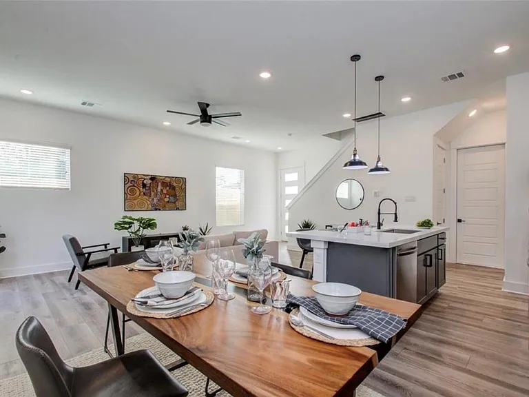 778 W Tidwell Rd #I — Photo 11