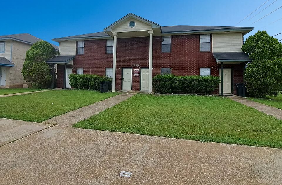 1st image of 1112 Leslie Cir