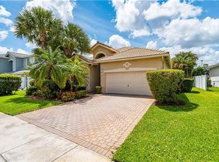 660 SW 168th Way, Hollywood, FL 33027