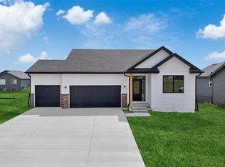 732 31st Ct SW, Altoona, IA 50009