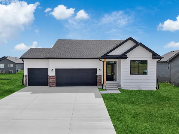 732 31st Ct SW, Altoona, IA 50009