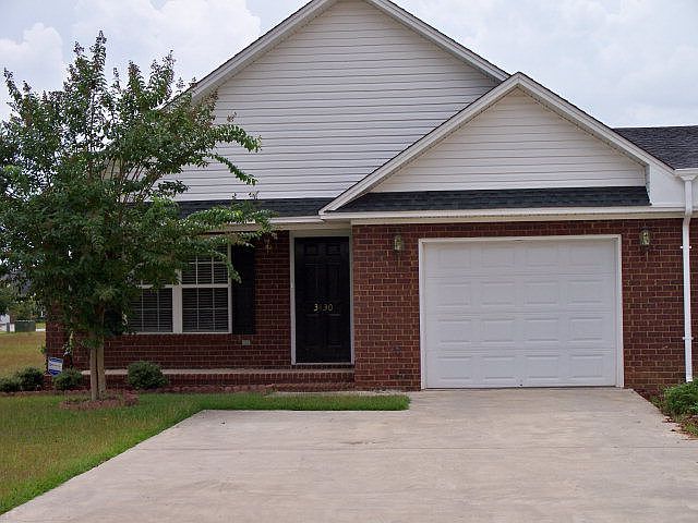 2nd image of 3430 Landmark Dr