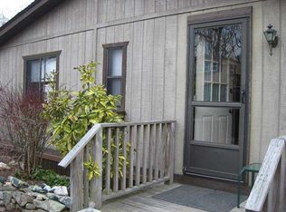 301 22 Bulgarmarsh Rd #F, Tiverton, RI 02878