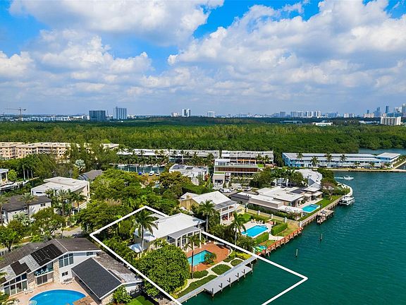 4th image of 13295 Biscayne Bay Dr