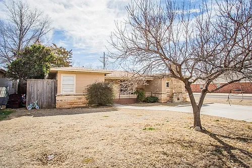 3019 33rd St Photo 1