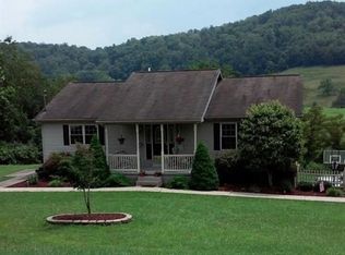 1393 Tyler Creek Rd, Salt Rock, WV 25559