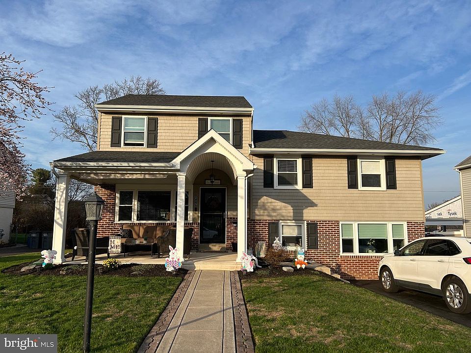 1st image of 215 Canford Dr