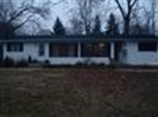 8856 Lincoln Dr, Whitmore Lake, MI 48189