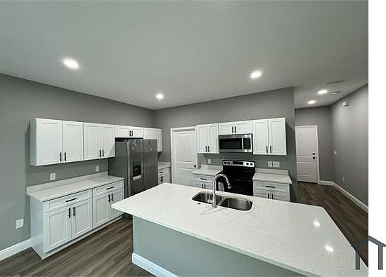 1st image of 4812 W Central Ave