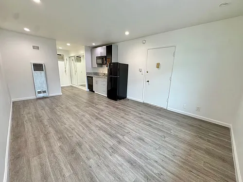Floor plan 211
