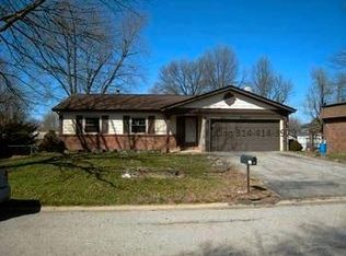 17 Morrison Dr, Belleville, IL 62221