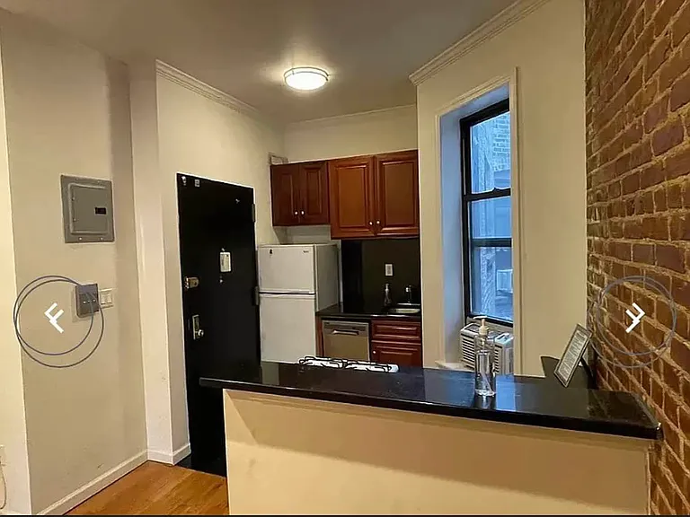 319 E 90th St #4A — Photo 2