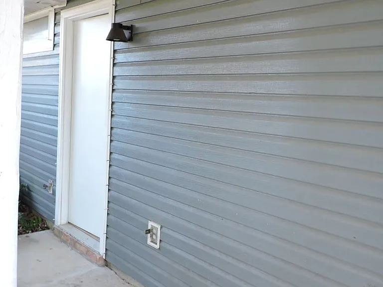 508 E Gonzalez St — Photo 23