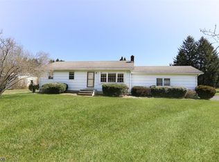 14 Valley View Rd, Long Valley, NJ 07853