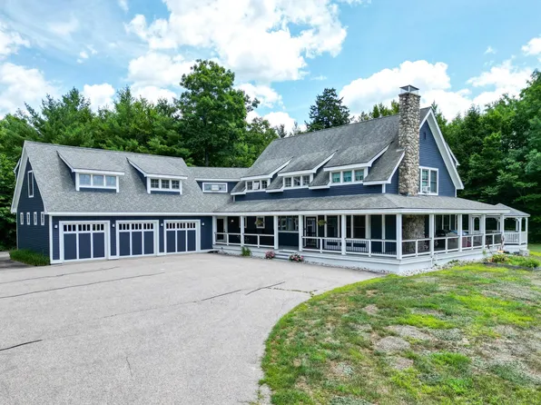 60 Amber Way, Conway, NH 03813