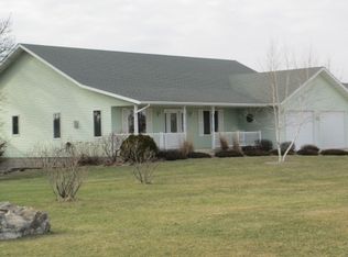 1100 9th St E, Cresco, IA 52136