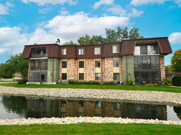 11137 Northwest Rd APT C, Palos Hills, IL 60465