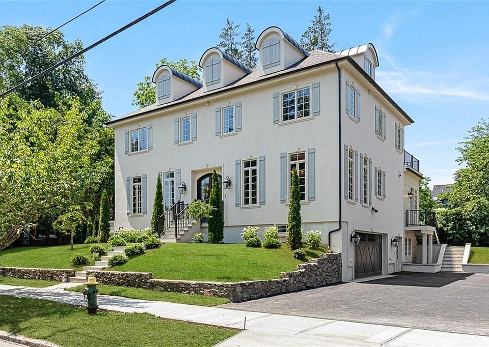 1st image of 310 Blackstone Blvd