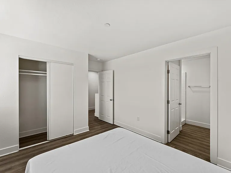1029 S Montebello Blvd — Photo 41