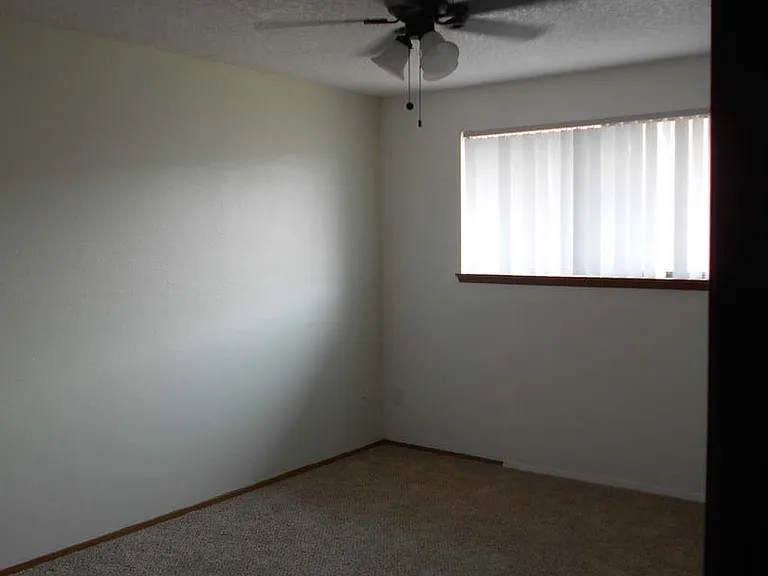 1001 NE 25th Ave #7 — Photo 15