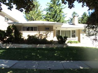 7222 W 61st Pl, Summit, IL 60501