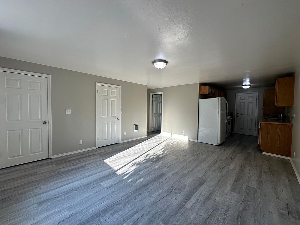 1st image of 1548 Houston Ave #1548