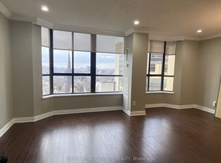 280 Simcoe St #PENTHOUSE 3, Toronto, ON M5T2Y5