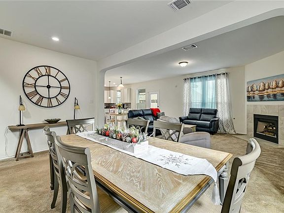 5th image of 7953 Bassano Dr