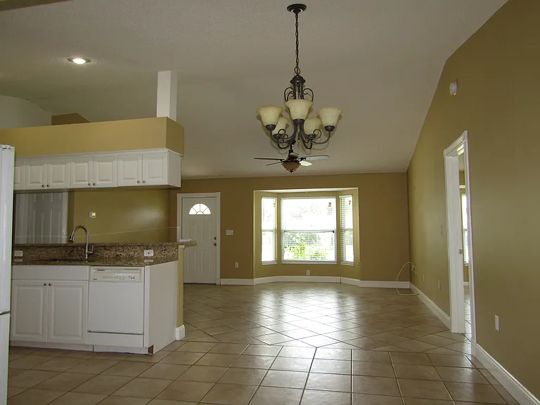 2624 Valencia Rd — Photo 32