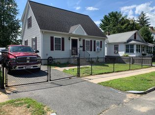 206 Jasper St, Springfield, MA 01109