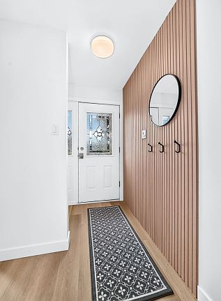 2nd image of 5801 41 Street Cres