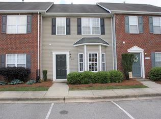 1625 Olivers Crossing Cir, Winston Salem, NC 27127