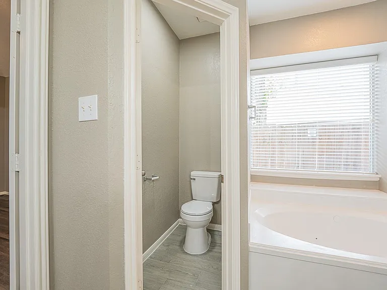 406 N Marathon Way — Photo 42