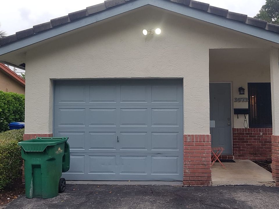 One car garage