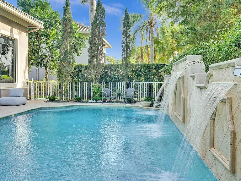 7988 Mandarin Dr — Photo 28
