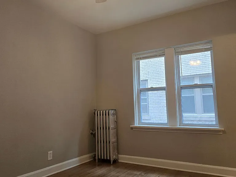 Lower East Side Milwaukee Studio and One bed Apartments- Flexible Lease Terms — Photo 5