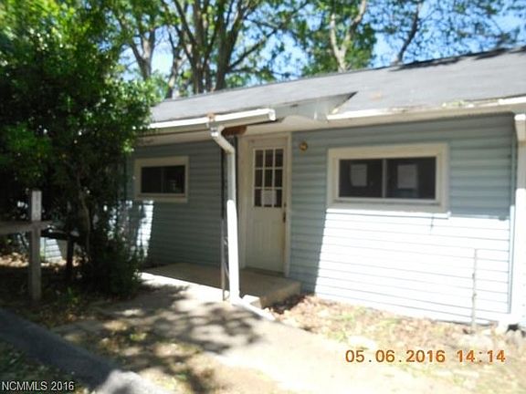 2nd image of 116 Oakhurst St