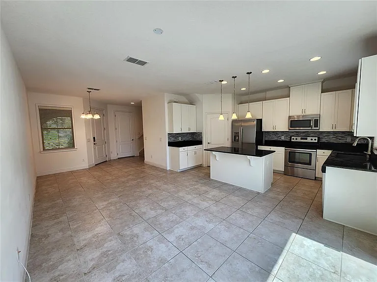 9805 Winnington St — Photo 10