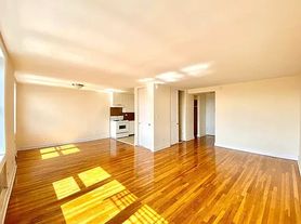 8700 25th Ave, Brooklyn, NY