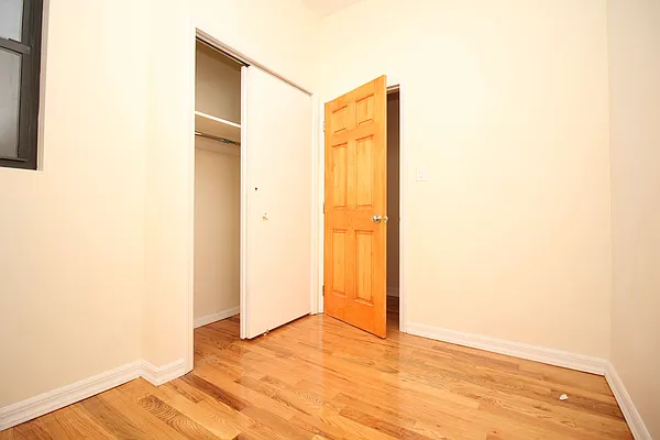 Rented by Nooklyn NYC LLC | media 22