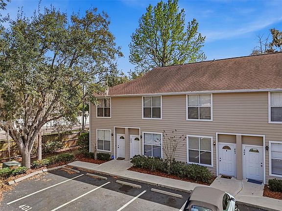 2nd image of 3901 SW 20th Ave APT 401