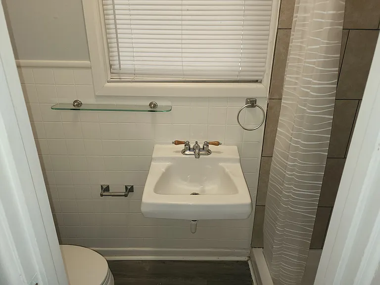1617 Avenue D — Photo 13
