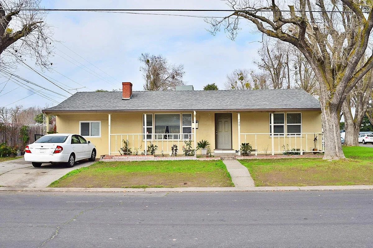 709 Tokay Ave photo 1