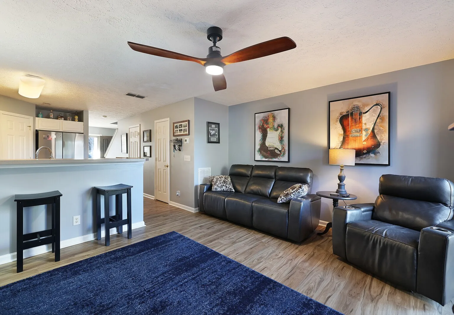 2 bed, 2.5 bath, 1216 sqft, $1,800 — Photo 4