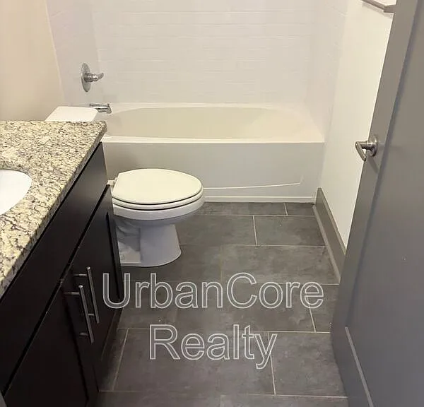 1400 N Arthur Ashe Blvd #208 — Photo 15