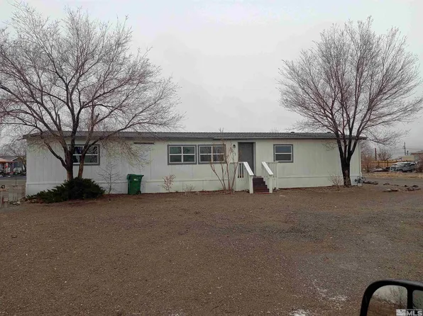 3711 Citrus St, Silver Springs, NV 89429