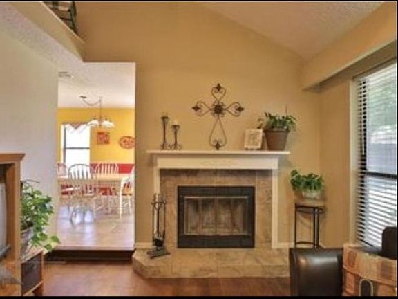 5th image of 7342 Glenna Dr